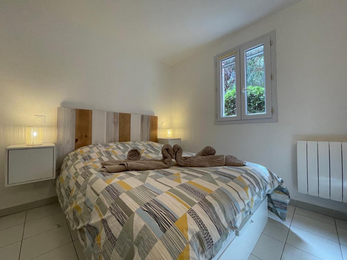 Appartement En Residence Privee, Face A La Mer Avec Acces Direct Plage Ιέρ Εξωτερικό φωτογραφία